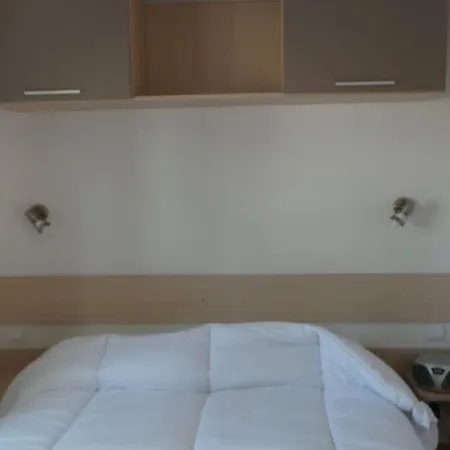 Boost Locamobil Village Vacances مكان تخييم